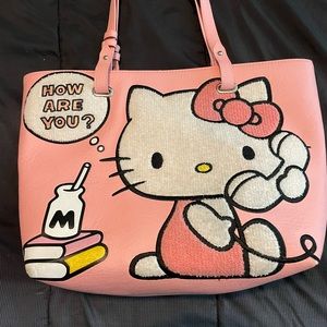 Super cute Hello Kitty bag!!!